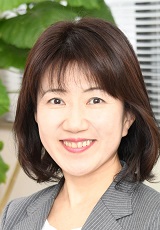 鈴木美江氏