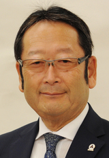 平松 季哲 氏